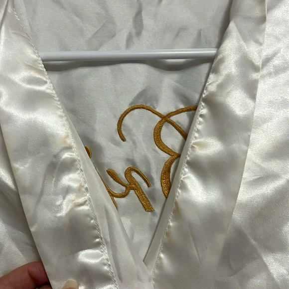 Bride Robe - Picture 6 of 6